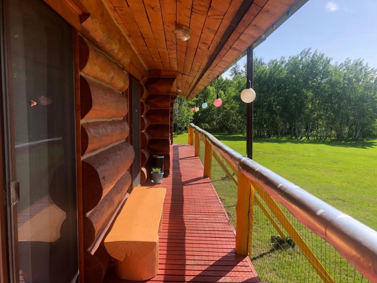 Cariboo Log Guest House Lac La Hache Zewnętrze zdjęcie