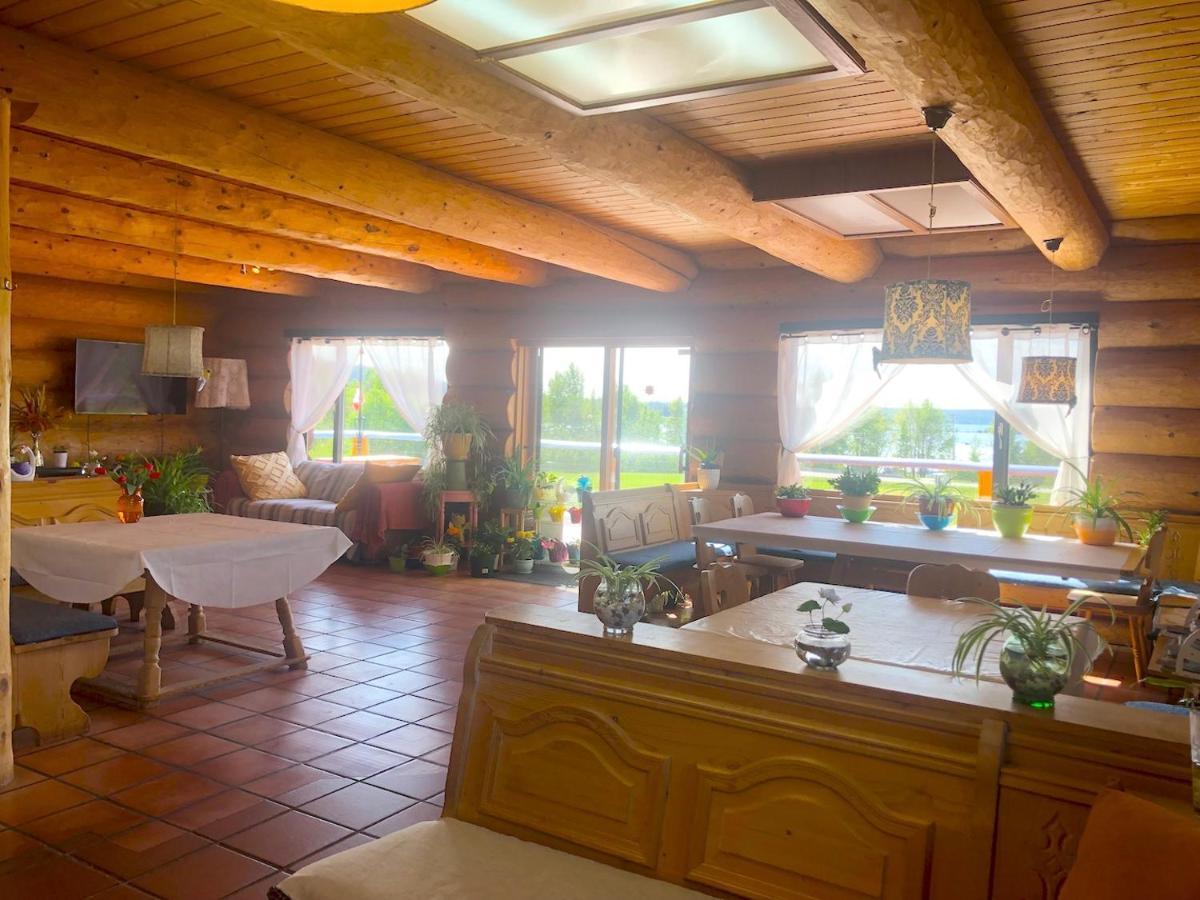 Cariboo Log Guest House Lac La Hache Zewnętrze zdjęcie